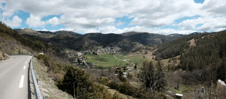 Cirque de Beuil depuis la D28.