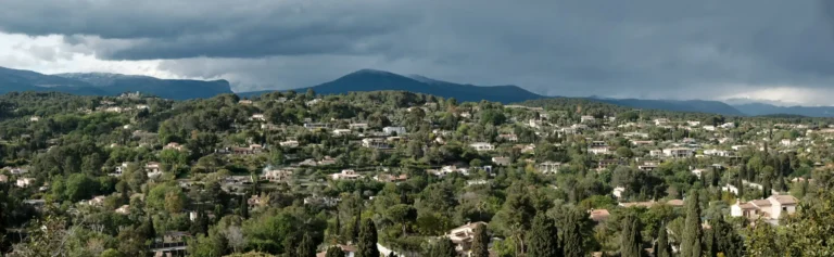 Ligne de crête de Castelaras depuis Mougins.